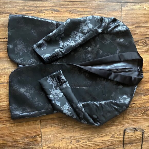 Express Men’s Slim Fit Black Floral Jacquard Blazer - 44R Evening, Formal Party - Picture 5 of 8